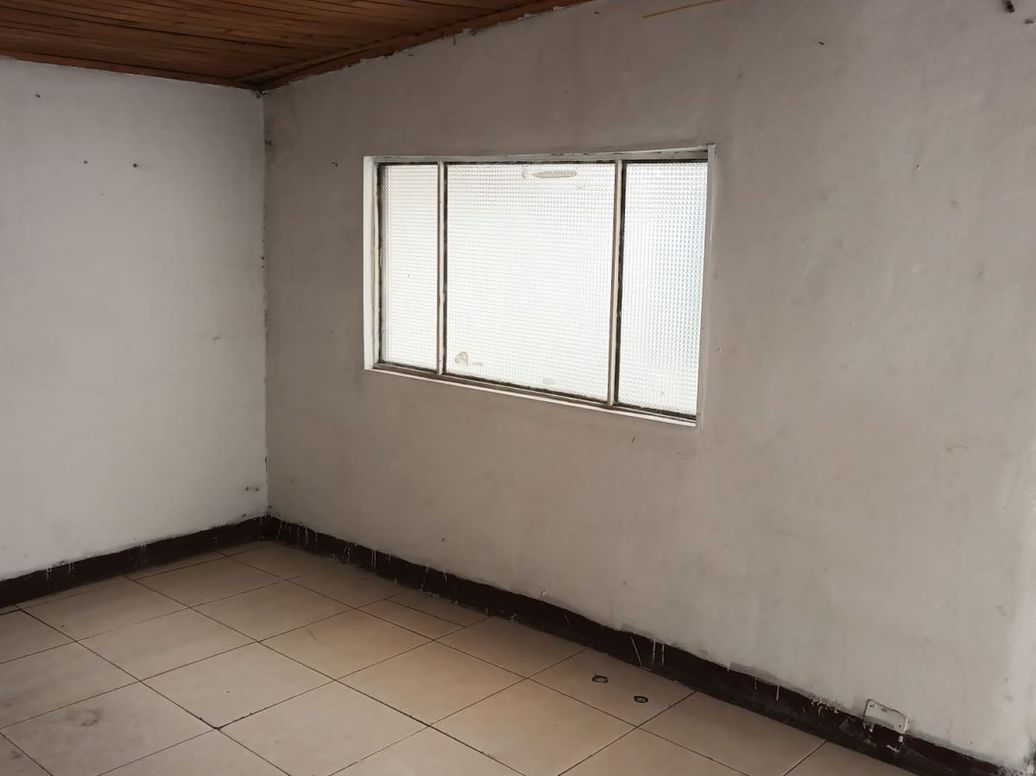 Casa de 15 alcobas en venta en Bonanza, Bogotá, 400 m² · foto 3 de 20