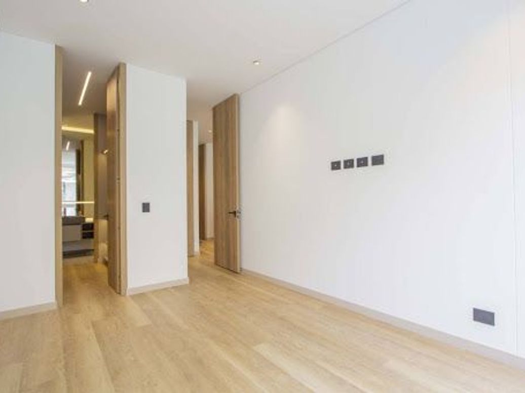 Apartamento de 1 alcoba en venta en El Refugio, Bogotá, 69 m² · foto 13 de 20