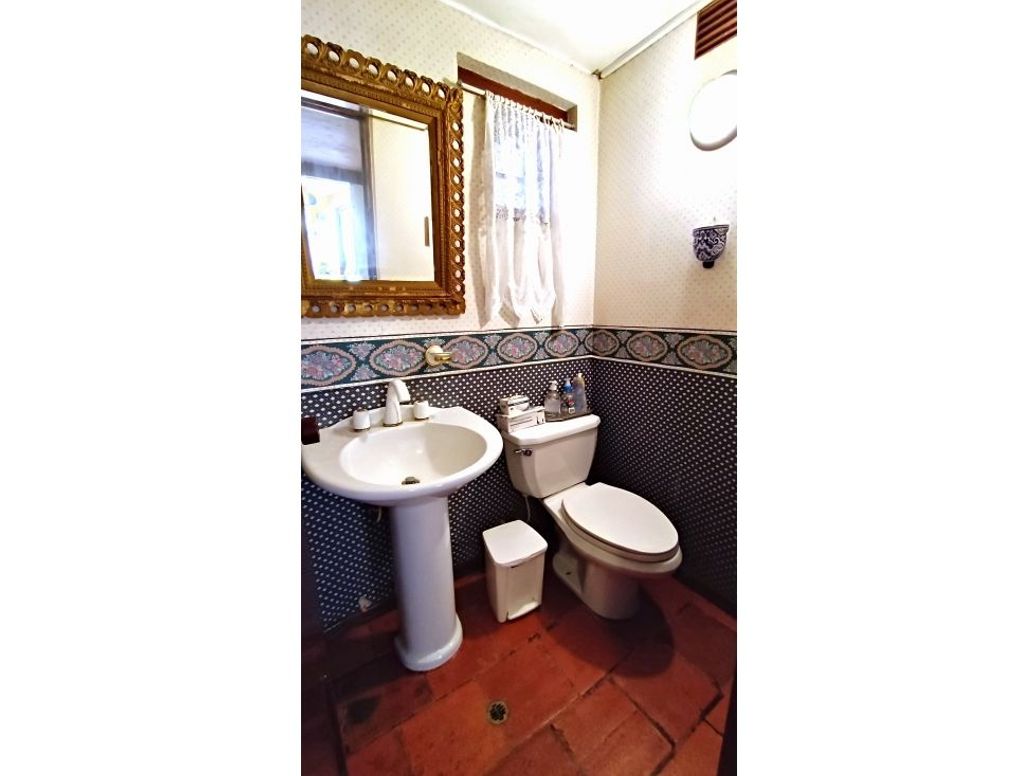 Casa de 3 alcobas en venta en Santa Barbara Central, Bogotá, 291 m² · foto 4 de 20