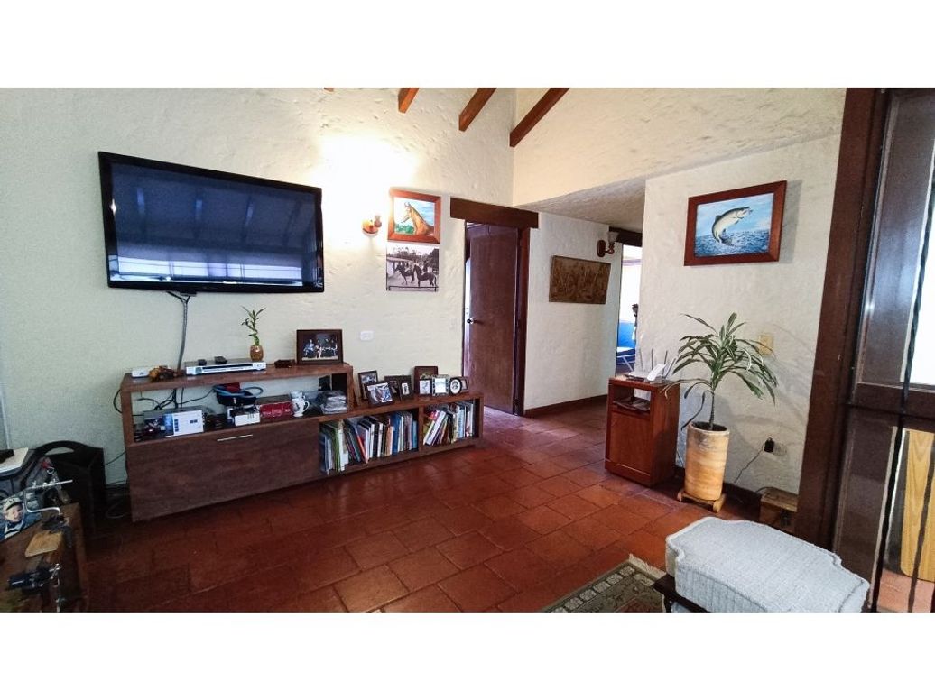 Casa de 3 alcobas en venta en Santa Barbara Central, Bogotá, 291 m² · foto 20 de 20