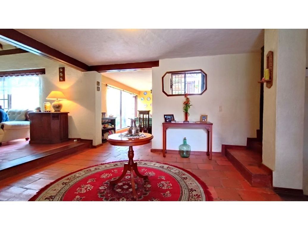 Casa de 3 alcobas en venta en Santa Barbara Central, Bogotá, 291 m² · foto 5 de 20