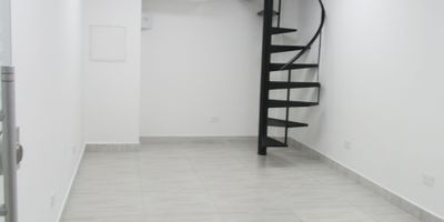 Disponibilidad Inmediata 
2 equipos de aire acondicionado de 24000 BTU y 18000 BTU 
1 Baño
Incremento IPC mas 3 puntos