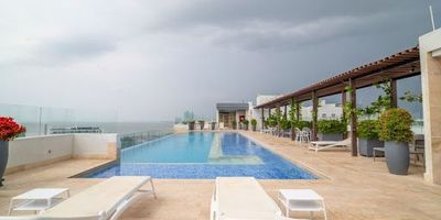 Apartamento en venta en BR SAN PEDRO, Cartagena, Bolívar. Este inmueble residencial de 76.30 m² ofrece 2 habitaciones y 3 baños, ideal para quienes buscan comodidad en la ciudad. Incluye 1 parqueadero. Con 6 años de antigüedad, cuenta con vigilancia y acceso a gimnasio, brindando seguridad y opciones de bienestar. Su ubicación en BR SAN PEDRO presenta una excelente proyección de valorización. Para conocer este apartamento en Cartagena, contáctenos mediante WhatsApp, las opciones de quiero que me contacten o ver teléfonos.