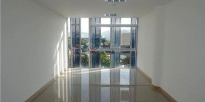 OFICINA EN ARRIENDO, MAMONAL

APROVECHA LA OPORTUNIDAD SE VENDE OFICINA EN EL MAS MODERNO Y ESTRATEGICO PARQUE INDUSTRIAL DEL CARIBE, UBICADO EN CARATGENA DE INDIAS, DONDE USTED PUEDE ADQUIRIR ADEMAS, LOCALES Y BODEGAS, SALONES PARA CONFERENCIAS Y/O CAPACITACIONES, PLAZOLETA DE COMIDAS, SERVICIOS BANCARIOS ENTRE OTROS.

CODIGO WASI 8474584
