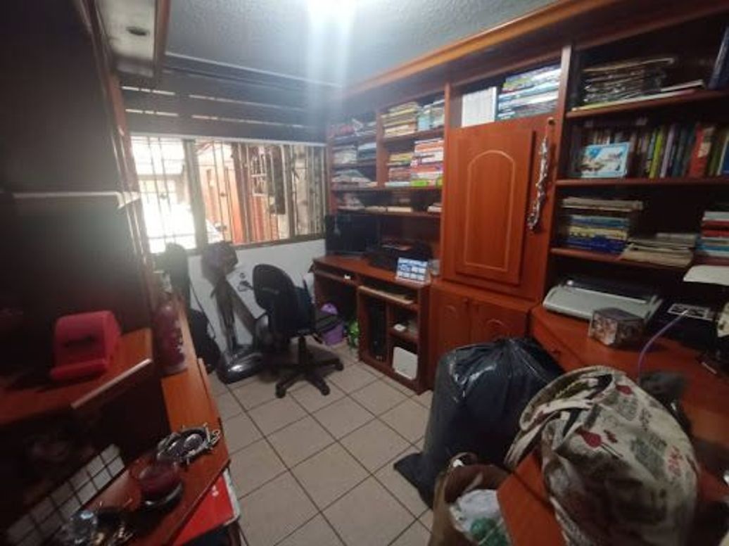 Casa de 3 alcobas en venta en Mandalay 1, Bogotá, 171 m² · foto 18 de 20