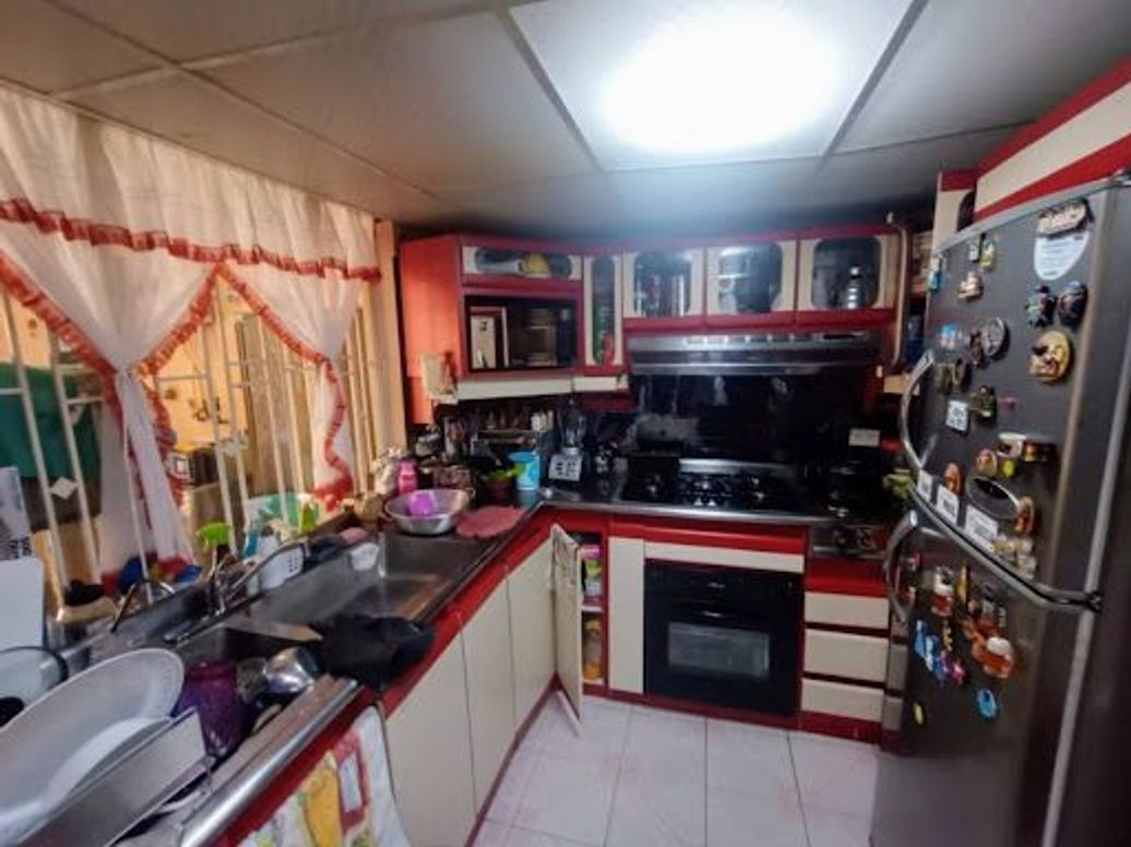 Casa de 3 alcobas en venta en Mandalay 1, Bogotá, 171 m² · foto 6 de 20