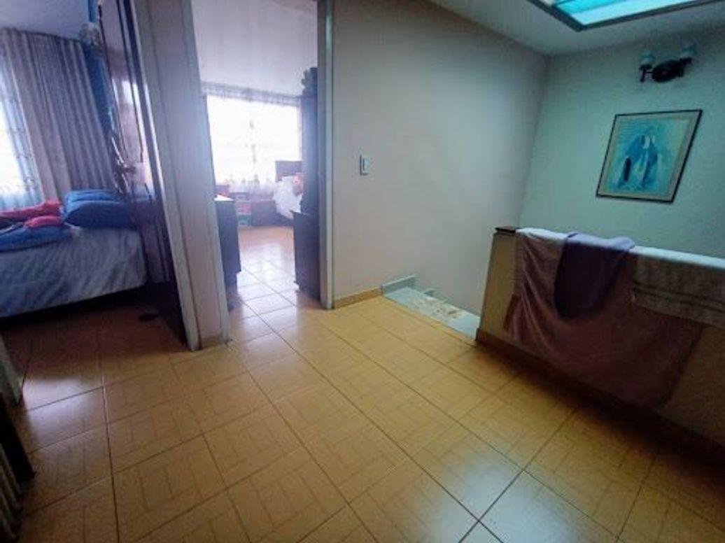 Casa de 3 alcobas en venta en Mandalay 1, Bogotá, 171 m² · foto 13 de 20