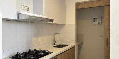 ¡Exclusivo apartamento en venta en la ciudad de Armenia!

Ubicado en una de las zonas más prestigiosas de la ciudad, este elegante apartamento ofrece confort, modernidad y excelentes amenidades.

Caraterísticas del apartamento:

*Área cómoda y bien distribuida

*2 habitaciones amplias y luminosas

*2 baños con acabados de alta calidad

* Sala-comedor ideal para compartir en familia.

*Cocina integral con diseño moderno y funcional.

* Zona de ropas indenpendiente.

Amenidades del conjunto:

* Piscina para disfruta y relajarse

* Amplio Jacuzzi para relajarse.

*Sauna para bienestar y descanso.

* Salón social perfecto para reuniones y eventos.

* Zona BBQ para compartir momentos especiales.

* Solarium para disfrutar del clime y la vista

* Parqueadero privado bajo techo

Ubicado en un sector privilegiado de Armenia, con fácil acceso a centros comerciales, restaurantes y vías principales.

¡No pierdas la oportunidad de vivir con lujo y comodidad! contáctanos para más información o agendar una visita.

Cel. 318-4228674
