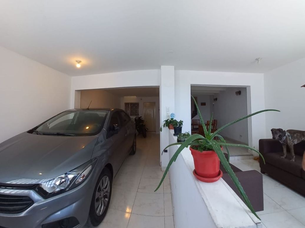 Casa de 5 alcobas en venta en Madelena I Y Ii, Bogotá, 191 m² · foto 4 de 20