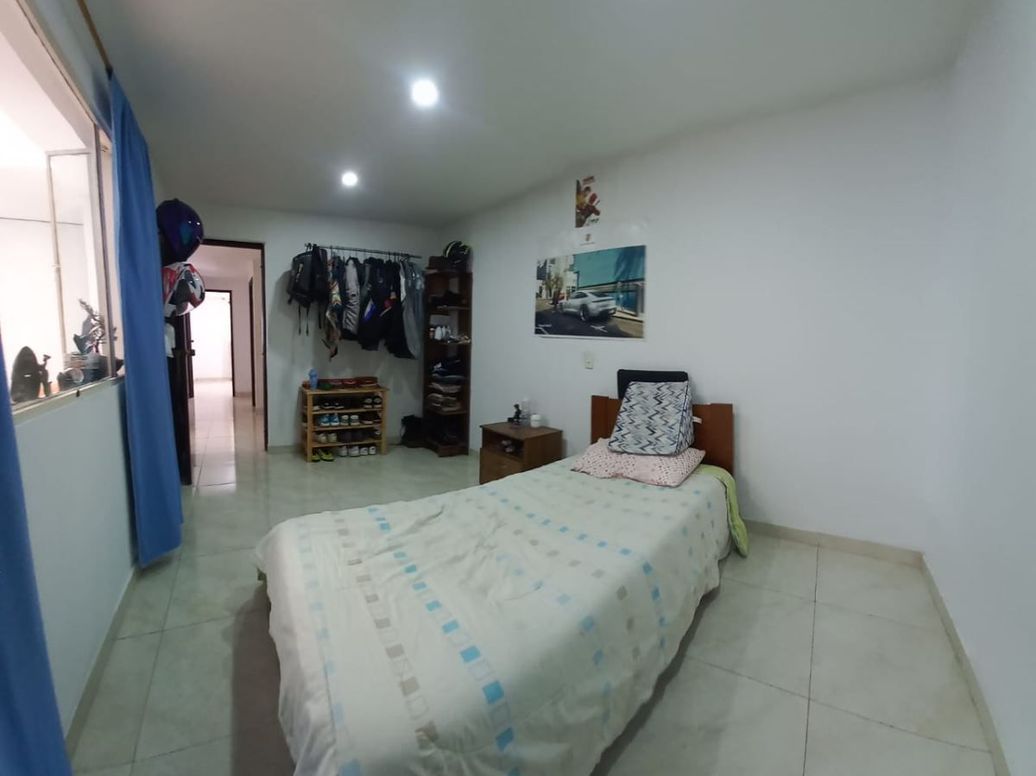 Casa de 5 alcobas en venta en Madelena I Y Ii, Bogotá, 191 m² · foto 17 de 20
