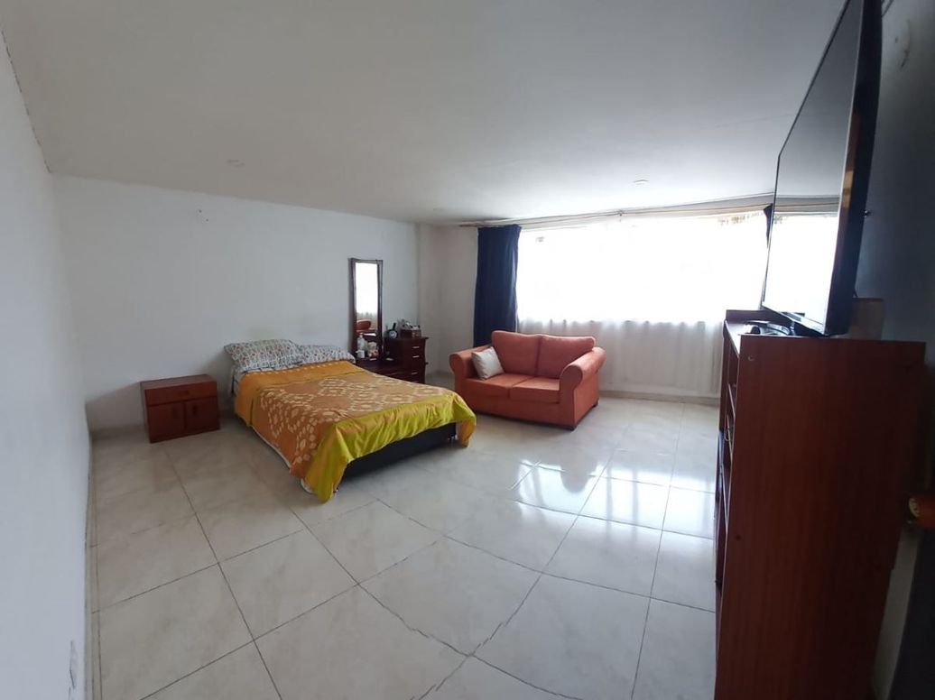 Casa de 5 alcobas en venta en Madelena I Y Ii, Bogotá, 191 m² · foto 14 de 20