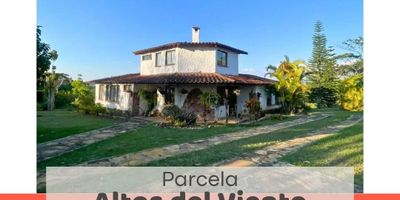 VENTA DE PARCELA UBICADA EN LA MESA DE LOS SANTOS, TIENE NACIMIENTO DE AGUA, ARBOLES FRUTALES, TANQUE DE AGUAS LLUVIAS, MOTO BOMBA.