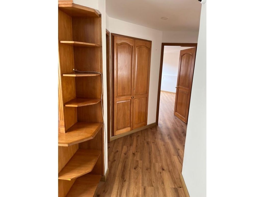 Apartamento de 3 alcobas en venta en Rincon Del Chicó, Bogotá, 156 m² · foto 11 de 15