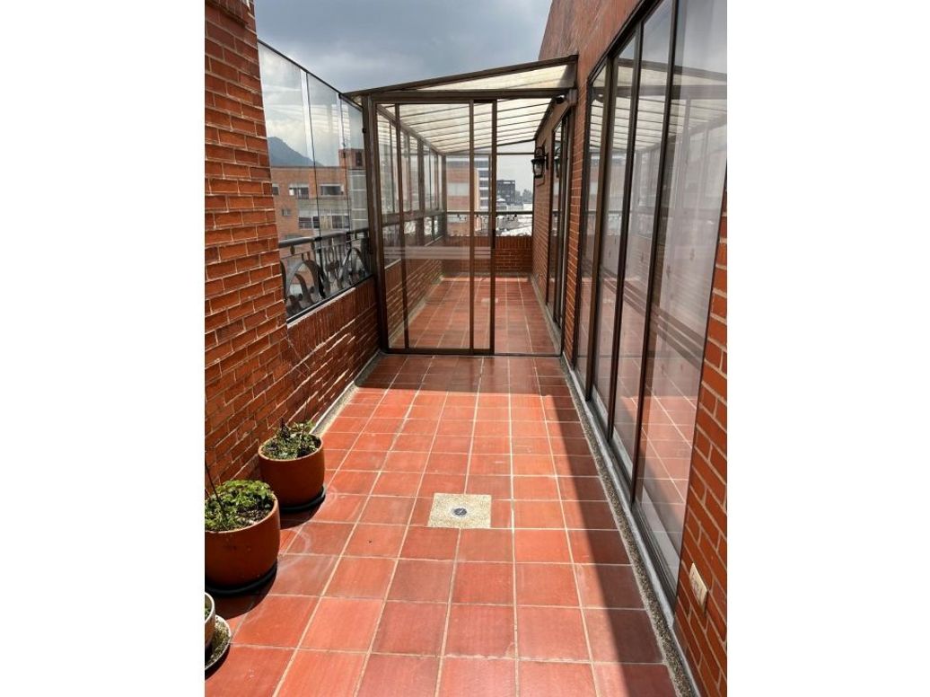 Apartamento de 3 alcobas en venta en Rincon Del Chicó, Bogotá, 156 m² · foto 8 de 15