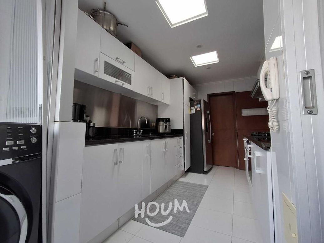Apartamento de 4 alcobas en venta en San Patricio, Bogotá, 130 m² · foto 3 de 20