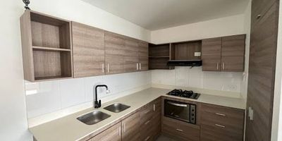 Amplio apartamento disponible para la renta en exclusivo sector Loma de las Brujas Cercano a la Av el Escobero,Tv intermedia. Cuenta con 120mts2 Excelente vista panorámica, iluminación natural y distribución con pisos en baldosa, calentador y red de gas.
Cuenta con 3 habitaciones, 3 baños ,balcon con vista panoramica, parqueadero y util. SALA DE ESTUDIO
Ubicado en unidad cerrada muy privada y de las mas completas del sector
.En un muy seguro lugar

CAMILO GRANADOS

Contacto: 304 411 04 38