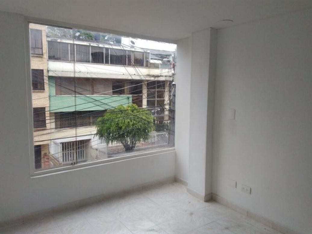 Apartamento de 3 alcobas en venta en Caobos Salazar, Bogotá, 78 m² · foto 3 de 11