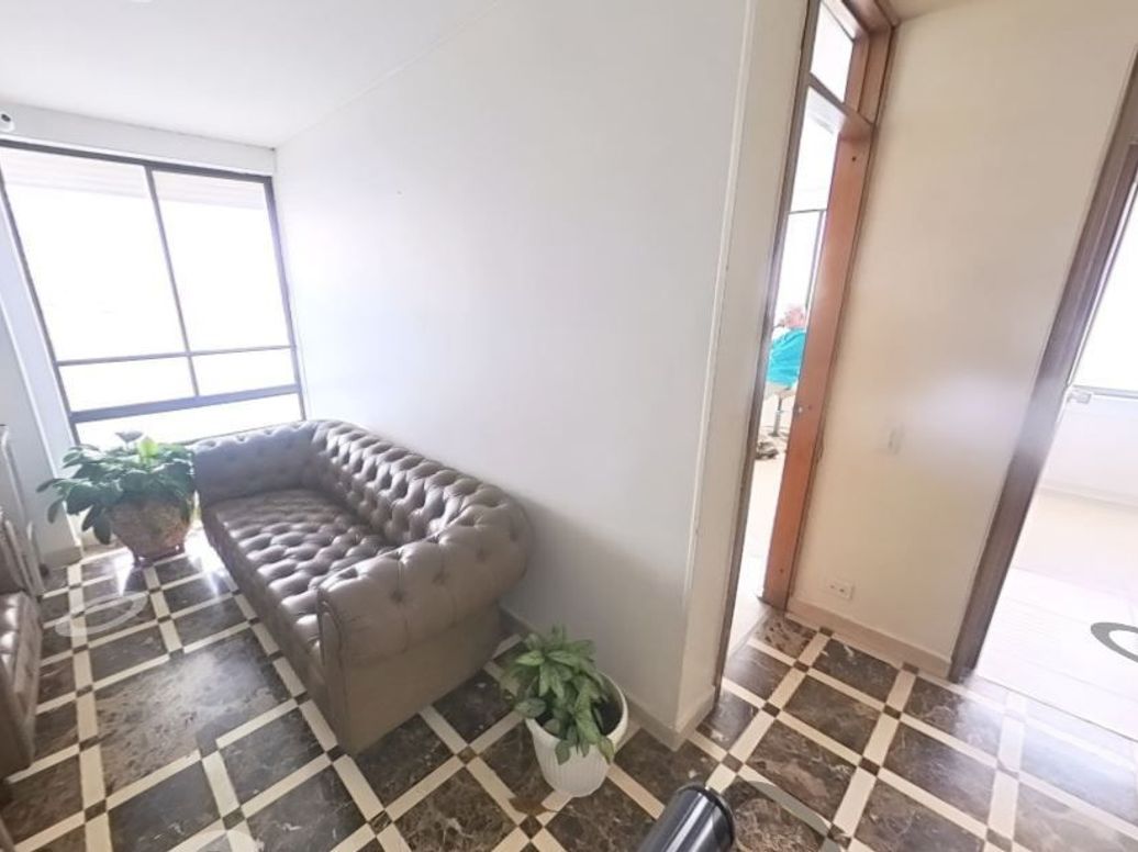 Apartamento de 2 alcobas en venta en Chapinero Central, Bogotá, 45 m² · foto 8 de 20