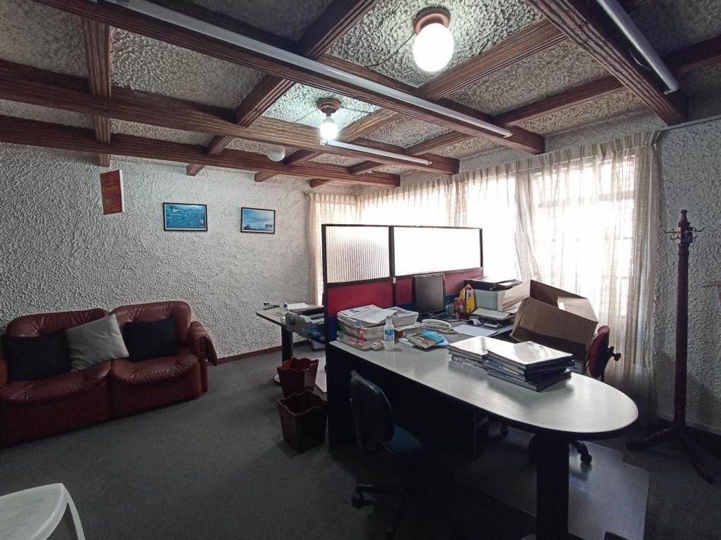 Casa de 5 alcobas en venta en Santa Barbara Central, Bogotá, 581 m² · foto 9 de 20