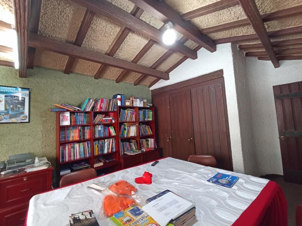 Casa de 5 alcobas en venta en Santa Barbara Central, Bogotá, 581 m² · foto 12 de 20