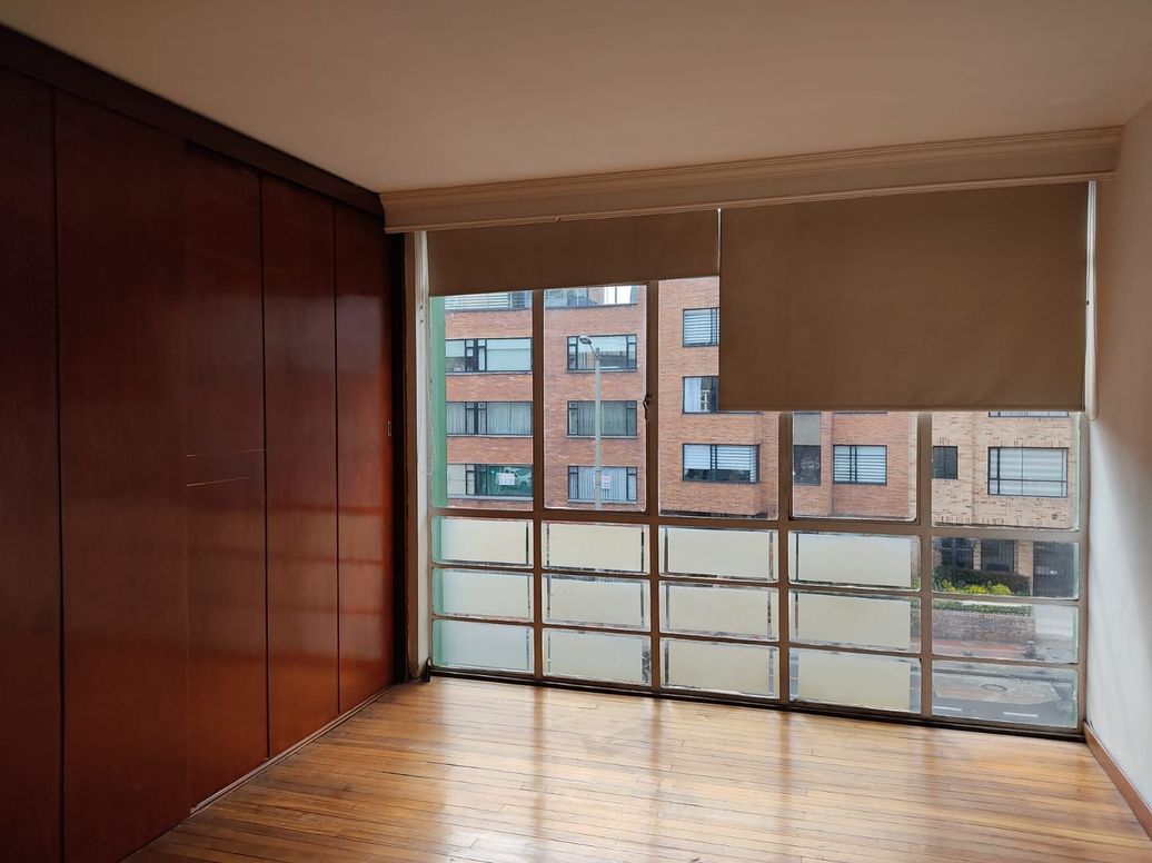 Apartamento de 3 alcobas en venta en Pardo Rubio, Bogotá, 110 m² · foto 3 de 18
