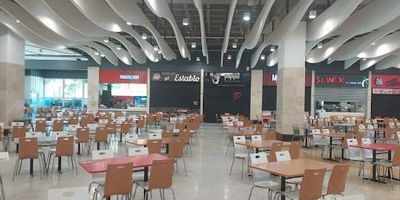 En centro comercial, local de comidas en venta, donde confluyen las mejores marcas de la ciudad, ubicación privilegiada sobre la calle 49 Ayacucho a la altura de las mellizas del Barrio Buenos Aires, sector de alta valorización, con alto flujo de visitantes y alto índice de ocupación; ideal para inversionista o para uso propio, ubicado estratégicamente en el quinto piso de la plazoleta de comidas del centro comercial, con un área construida de 48,55 M2. Este Local puede ser tu próxima inversión para posicionar tu marca o generar ingresos. Arrendado en S6.000.000, mas Amón