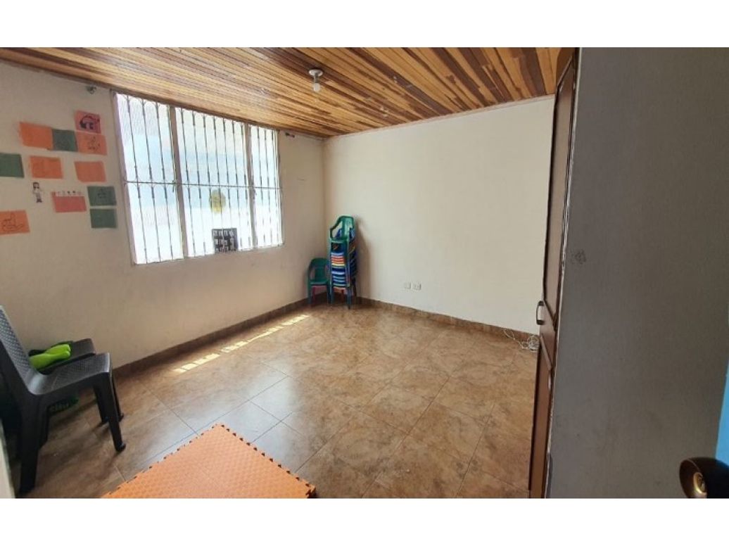Casa de 3 alcobas en venta en La Reliquia, Bogotá, 400 m² · foto 6 de 7