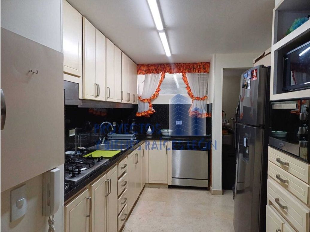 Apartamento de 3 alcobas en venta en Bella Suiza, Bogotá, 90 m² · foto 8 de 20