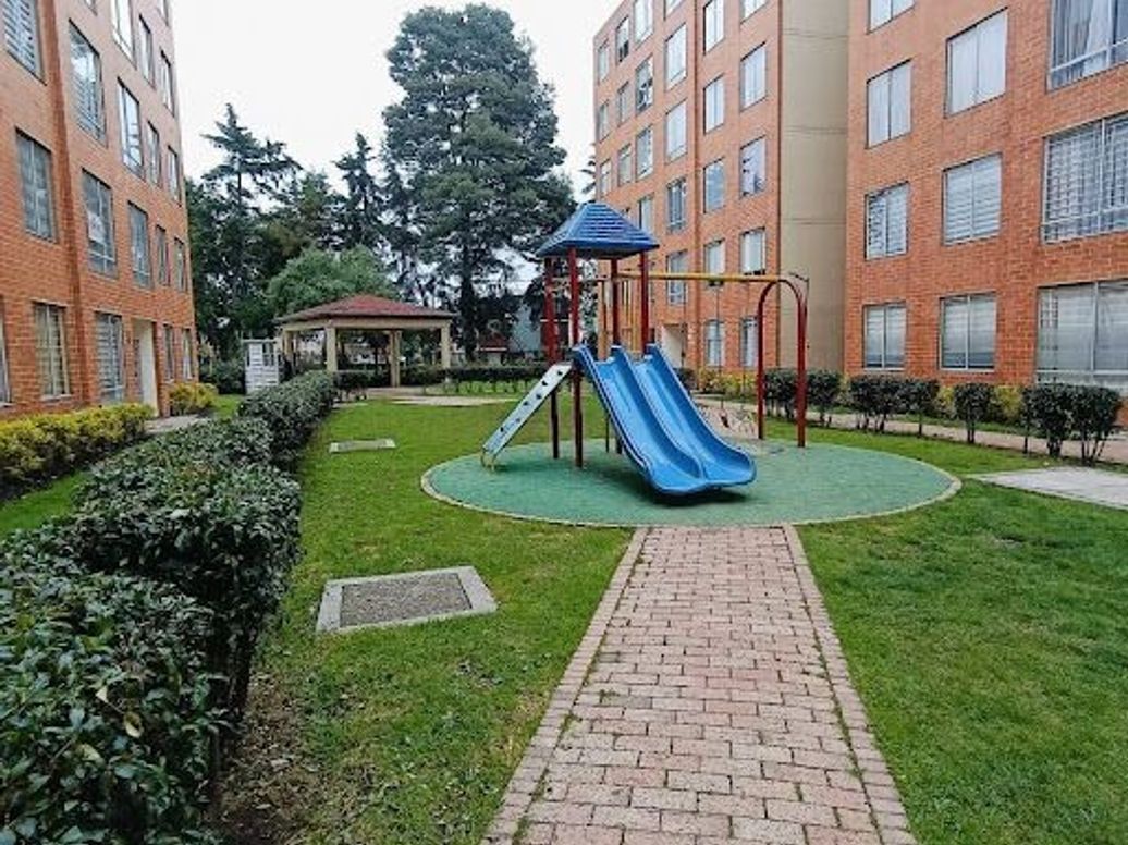 Apartamento de 3 alcobas en venta en Villas De Granada, Bogotá, 50 m² · foto 8 de 20