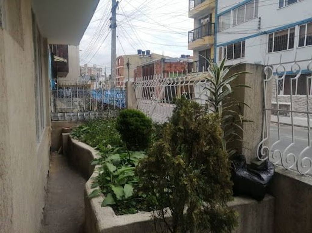 Casa de 3 alcobas en venta en Villemar, Bogotá, 220 m² · foto 3 de 20