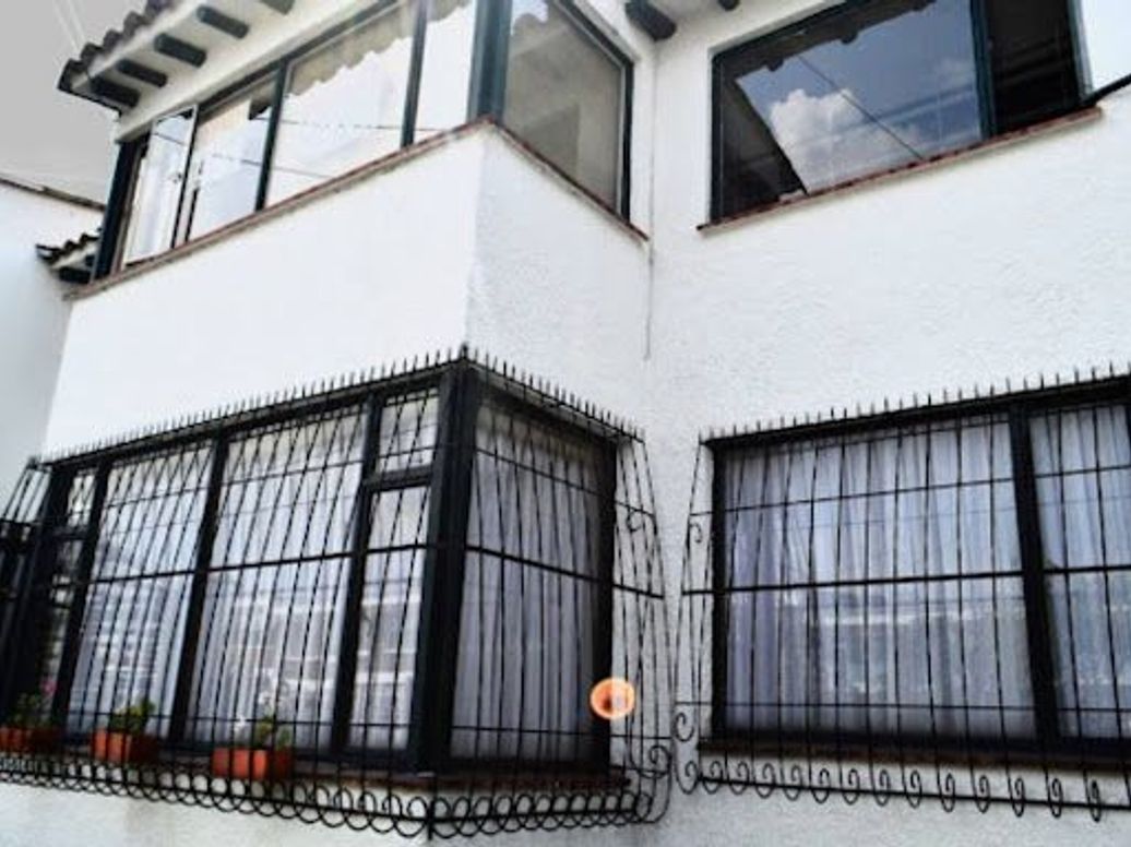 Casa de 4 alcobas en venta en Pontevedra, Bogotá, 285 m² · foto 4 de 13