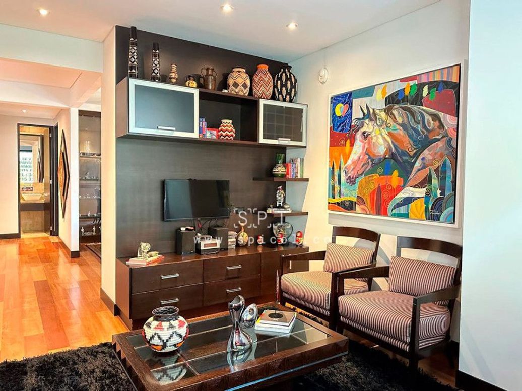 Apartamento de 3 alcobas en venta en Los Rosales, Bogotá, 300 m² · foto 15 de 20