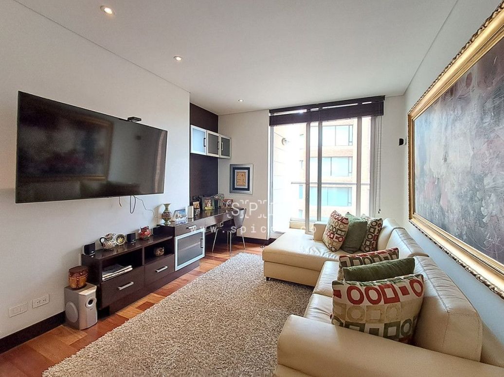 Apartamento de 3 alcobas en venta en Los Rosales, Bogotá, 300 m² · foto 10 de 20