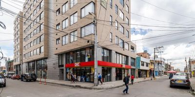 Oficina ubicada en el barrio Prado Veraniego de 24.5 M2, cerca a la autopista norte, calle 127, calle 134, entre otros. El edificio cuenta con vigilancia 24 horas y batería de baños para hombres y mujeres.