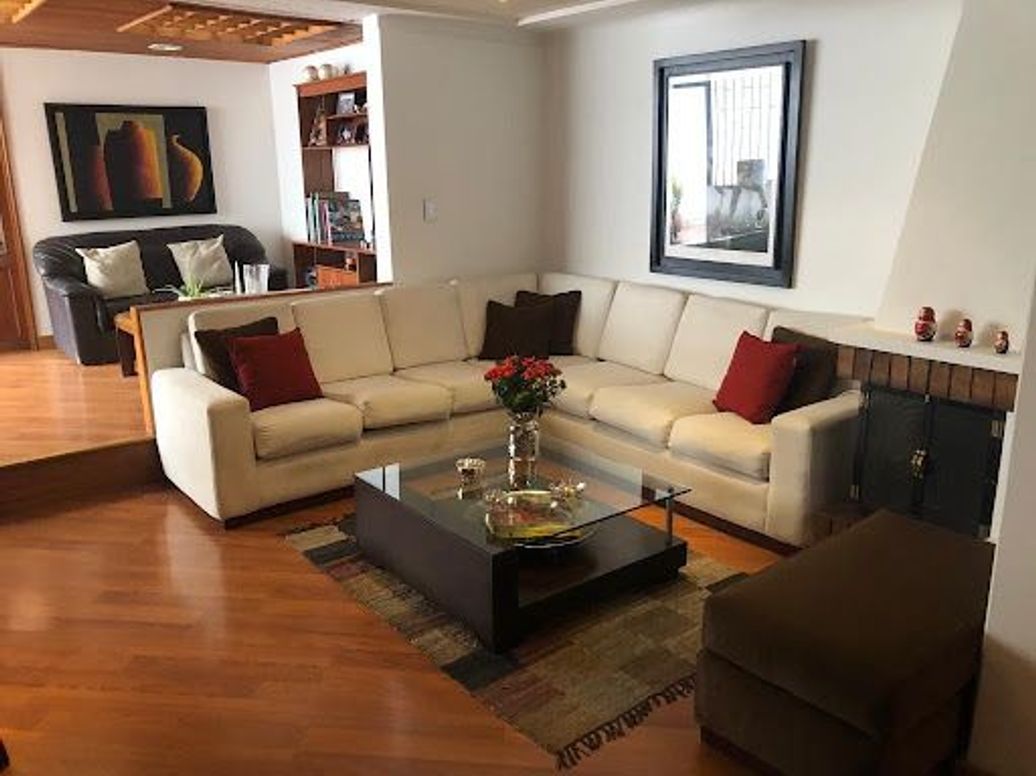 Apartamento de 2 alcobas en venta en Santa Barbara Alta, Bogotá, 123 m² · foto 3 de 20