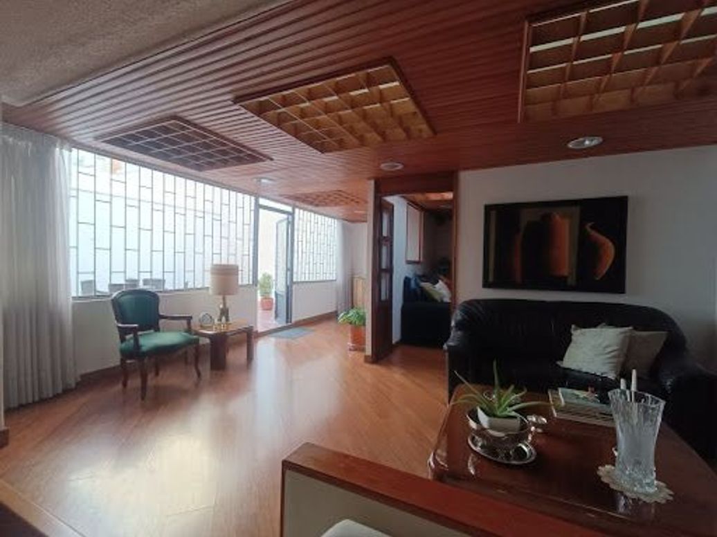 Apartamento de 2 alcobas en venta en Santa Barbara Alta, Bogotá, 123 m² · foto 8 de 20