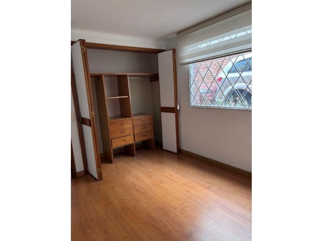 Casa de 3 alcobas en venta en Ilarco, Bogotá, 151 m² · foto 12 de 16