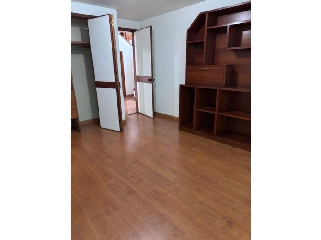 Casa de 3 alcobas en venta en Ilarco, Bogotá, 151 m² · foto 6 de 16