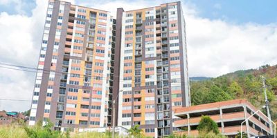 Se arrienda apartamento en Unidad Entrevientos Veletas Bello, apartamento 1902 de 54mt2 distribuidos en. Dos habitaciones, una de ellas con closet. Dos baños, cocina integral, sala comedor, balcón y zona de ropas. Es estrato 3.

El inmueble destaca por buena iluminación, bellos acabados y vista panorámica de la ciudad. Está ubicado en un sector amigable, es cercano al Mirador la Punta, la Escuela Quitasol Sede Del Comercial Antonio Roldán Betancur, la Parroquia Jesús Misericordioso, entre otros sitios de interés común.

Este apartamento en la Unidad Entrevientos Veletas se arrienda por $1.150.000.