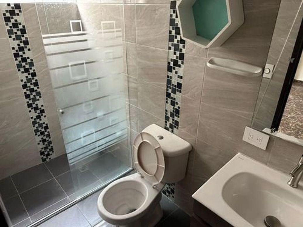 Apartamento de 7 alcobas en venta en Teusaquillo, Bogotá, 250 m² · foto 11 de 12