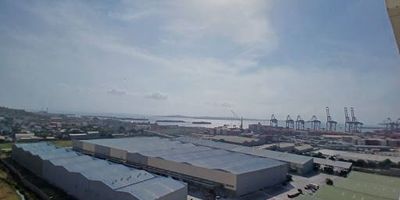 Arriendo de apartamento en Cartagena, Bolívar, situado en el barrio Campestre. Este inmueble amoblado, con 52 m² de área, ofrece 2 habitaciones y 2 baños, ideal para una vida práctica. Disfrute de la tranquilidad que brinda la vigilancia del edificio. Con una antigüedad de solo 3 años, es una opción moderna y bien conservada en estrato 2. El canon de arriendo es de $3,000,000. Para más detalles o coordinar una visita a este apartamento en Campestre, Cartagena, puede usar las opciones de WhatsApp, quiero que me contacten o ver teléfonos.