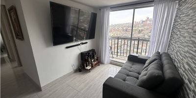 ? Apartamento en Venta en Conjunto Cerrado en Cervantes, Manizales

Descubre esta excelente oportunidad de adquirir un apartamento en venta en un conjunto cerrado en la prestigiosa zona de Cervantes, Manizales. Con una ubicación privilegiada y comodidades modernas, este apartamento es perfecto para quienes buscan un espacio acogedor y seguro para vivir.

Características del Apartamento:


 Área Privada: Con una superficie de 55 M2, este apartamento ofrece un espacio cómodo y funcional para vivir.
 3 Alcobas: Disfruta de tres habitaciones bien distribuidas, cada una con su propio closet para un óptimo almacenamiento.
 2 Baños: El apartamento cuenta con dos baños completos, brindando comodidad y privacidad para los residentes.
 Cocina Semi Integral: La cocina está equipada con muebles de almacenamiento y espacio para electrodomésticos, ofreciendo un ambiente ideal para preparar tus comidas.
 Balcón: Relájate y disfruta del aire fresco en el balcón, perfecto para momentos de descanso y contemplación.
 Zona de Ropas: Con un área designada para la lavandería, realizar tus tareas domésticas será más cómodo y organizado.
 Depósito: El apartamento cuenta con un espacio adicional de almacenamiento, ideal para guardar objetos o utensilios.
 Garaje: Incluye un garaje para estacionar tu vehículo de manera segura y cómoda.
 Ascensor: Accede fácilmente a tu apartamento desde el garaje o las zonas comunes gracias al ascensor disponible en el edificio.
 Salón Social: Disfruta de momentos de recreación y convivencia en el salón social del conjunto.
 Zona Húmeda: Además, el conjunto ofrece una zona húmeda para el disfrute y relax de los residentes.


Este apartamento nuevo ofrece un estilo de vida moderno y confortable en un entorno seguro y tranquilo. ¡No pierdas la oportunidad de hacerlo tuyo! 


 

Contáctanos hoy mismo para más información y para agendar una visita. ??
