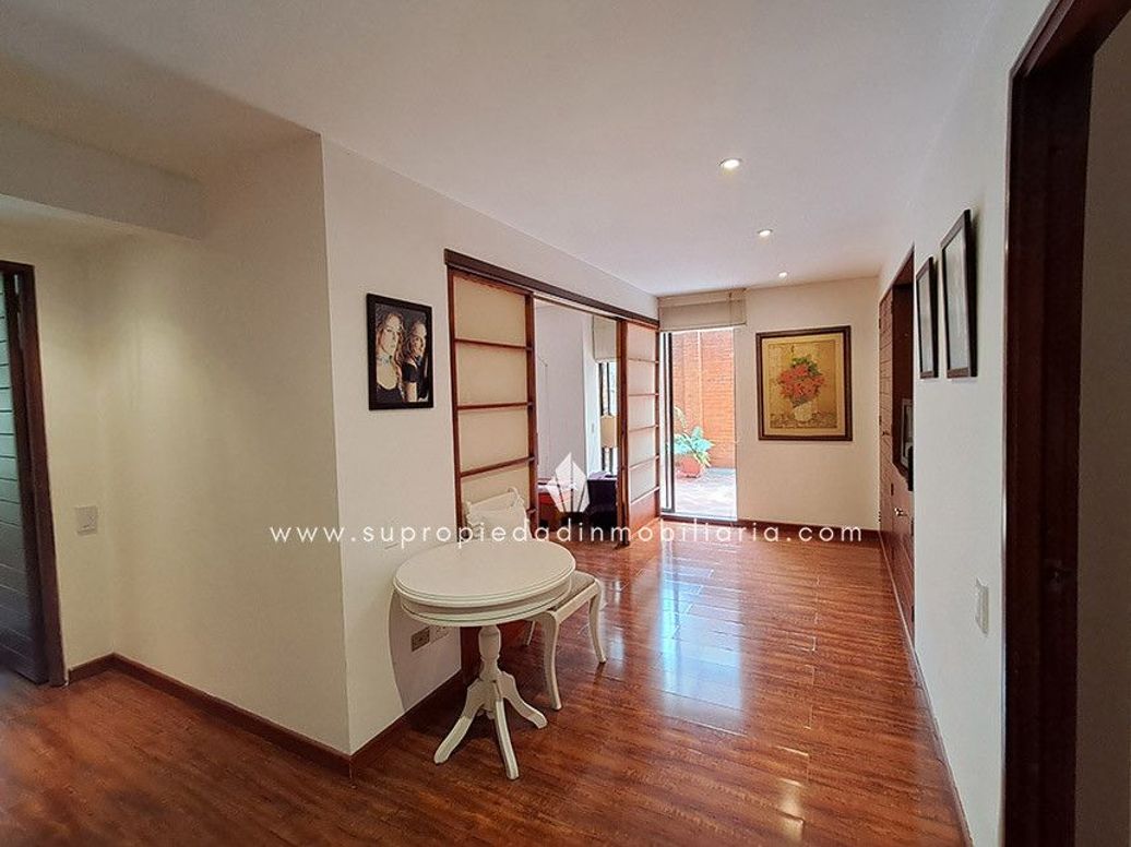 Apartamento de 3 alcobas en venta en Los Rosales, Bogotá, 194 m² · foto 14 de 20