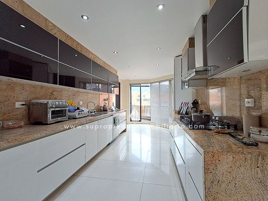 Apartamento de 5 alcobas en venta en Santa Bibiana, Bogotá, 337 m² · foto 4 de 20