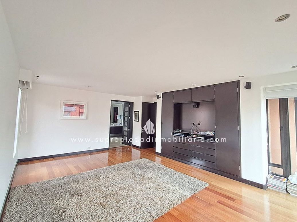 Apartamento de 5 alcobas en venta en Santa Bibiana, Bogotá, 337 m² · foto 18 de 20