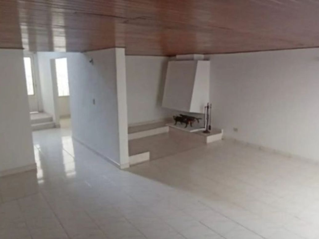 Casa de 4 alcobas en venta en Prado Veraniego Sur, Bogotá, 291 m² · foto 8 de 14