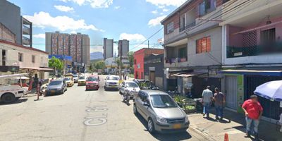 Casa local ubicada en el barrio Jesús Nazareno




Cerca a la sede de Investigación de la U de A, a la estación Chagualo de del Metroplus, al CC Aventura, y a la iglesia Jesús Nazareno.

Cuenta con diferentes rutas de transporte por la avenida Ferrocarril y Carabobo además de la estación del Metro Plus de Chagualo y la estación Prado del Metro.

