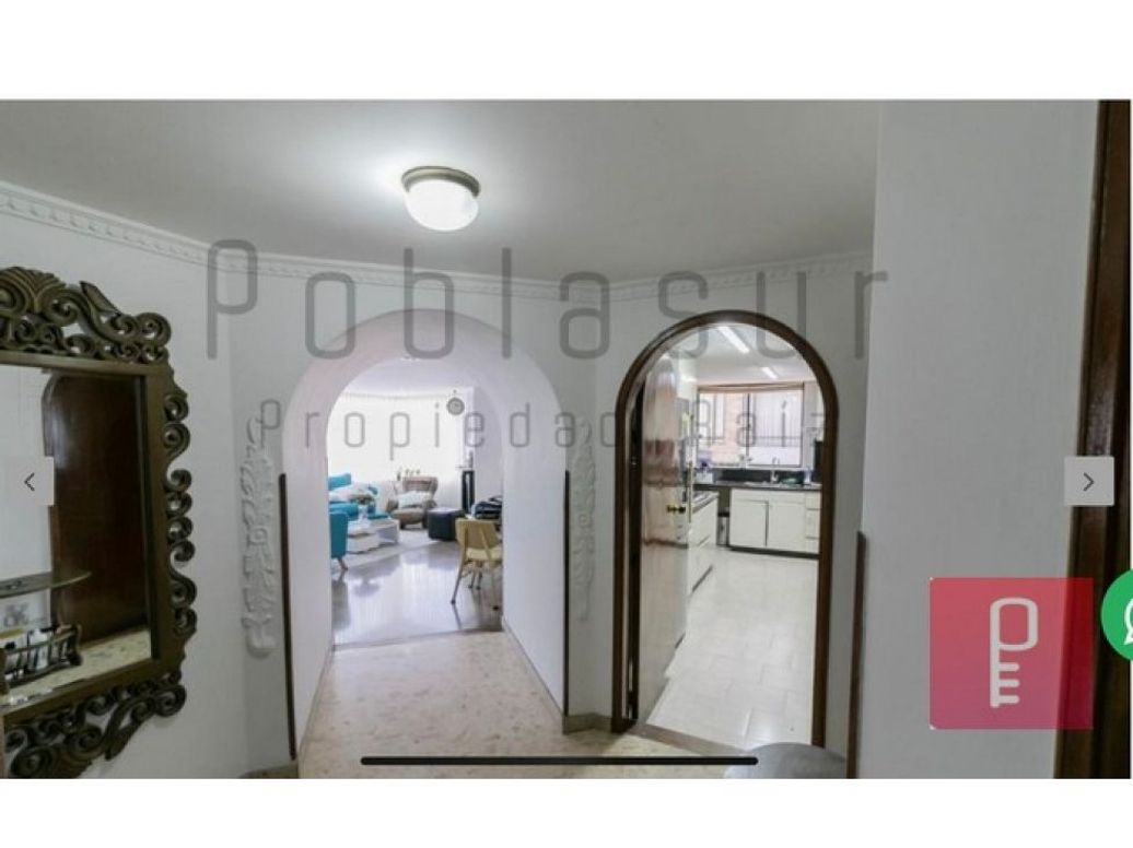 Apartamento de 3 alcobas en venta en Santa Barbara, Bogotá, 132 m² · foto 2 de 12
