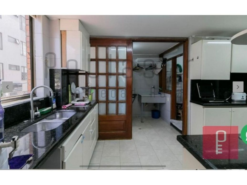 Apartamento de 3 alcobas en venta en Santa Barbara, Bogotá, 132 m² · foto 5 de 12