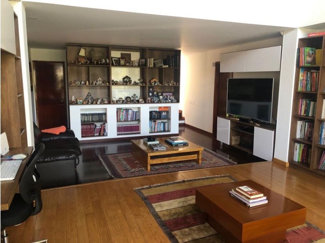 Casa de 6 alcobas en venta en Suba Naranjos, Bogotá, 737 m² · foto 15 de 20